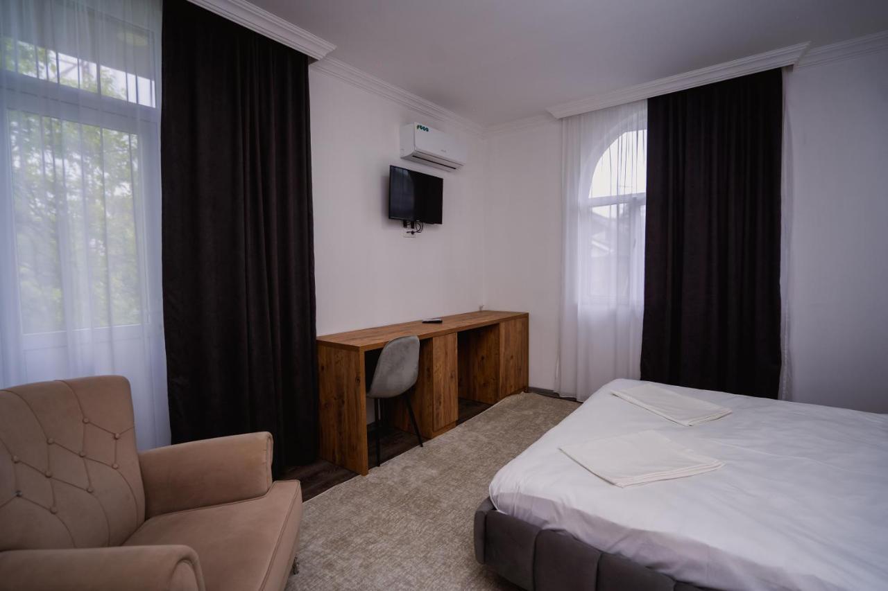 Nica Hotel Kobuleti Exterior foto