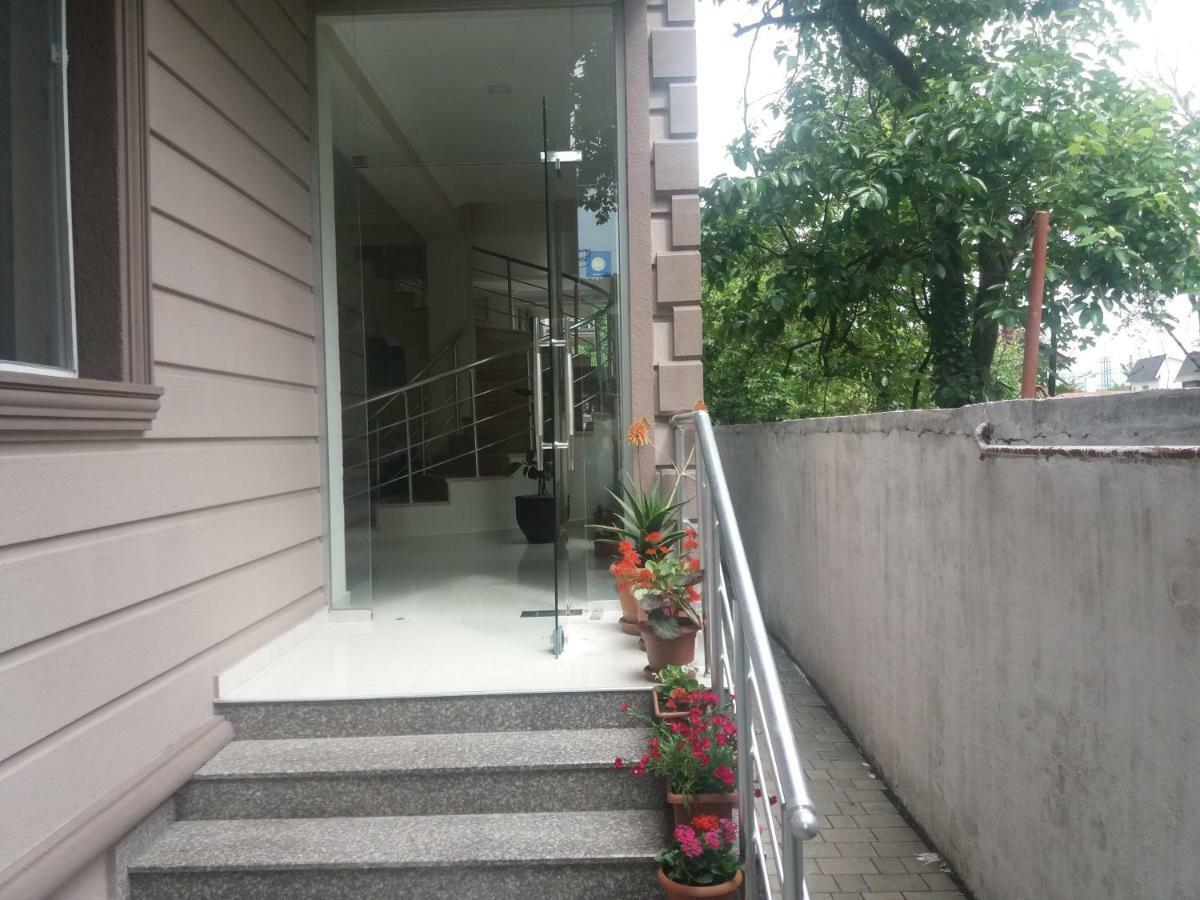 Nica Hotel Kobuleti Exterior foto